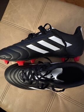 adidas Black and White Soccer Cleats with Red Studs size youth 7